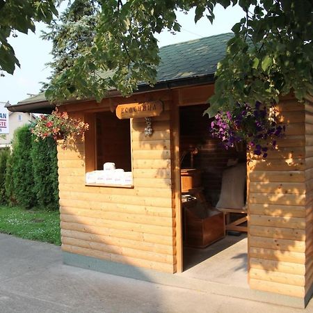 Hotel MK, Plavi restoran, Loznica Esterno foto