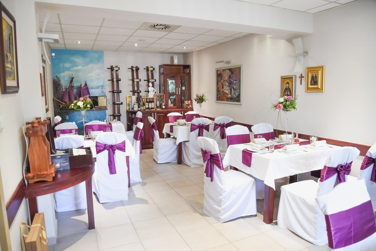 Hotel MK, Plavi restoran, Loznica Esterno foto